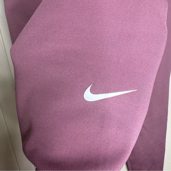Nike Training One Sculpt tight leggings in mauve - Picture 12 of 16